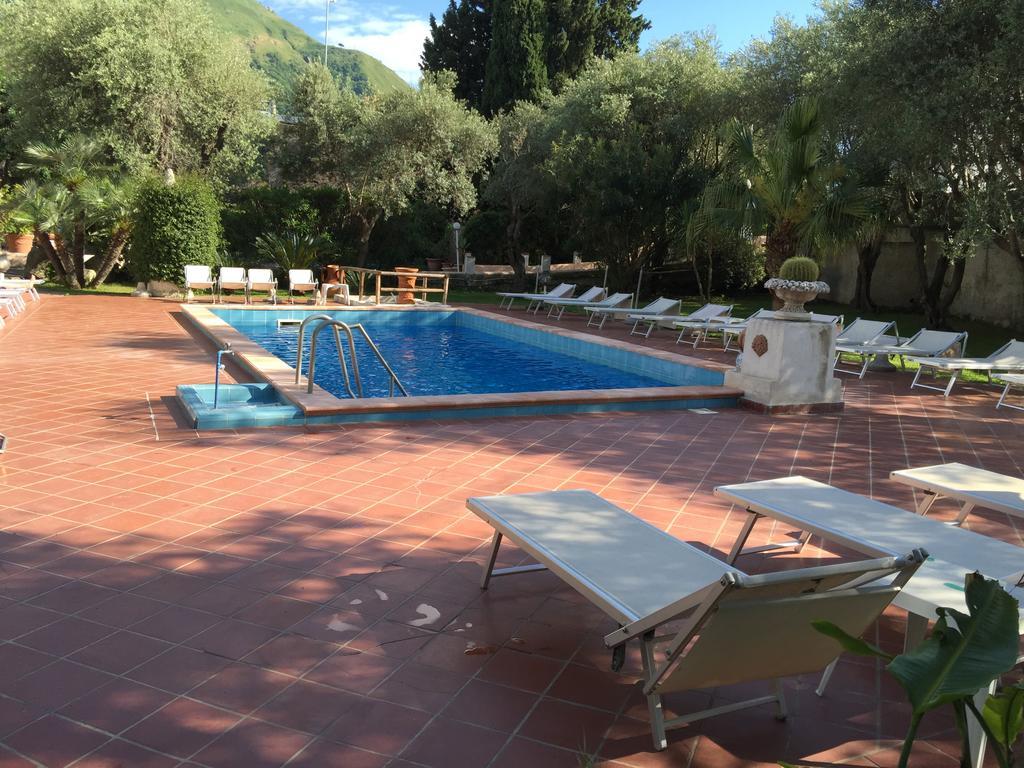 Forio di Ischia Hotel Villa Al Parco מראה חיצוני תמונה